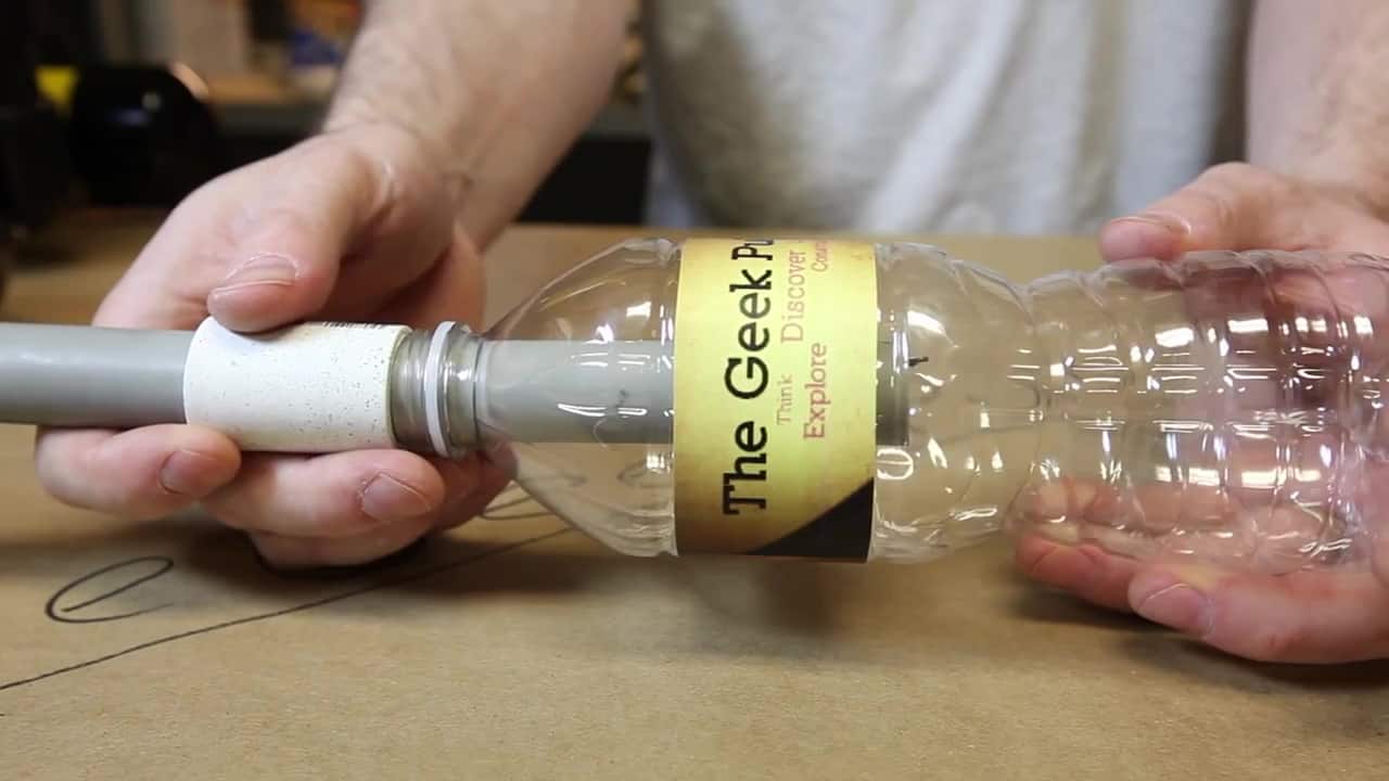 https://www.thegeekpub.com/wp-content/uploads/2013/04/How-to-make-an-alcohol-powerred-bottle-rocket-00011.jpg