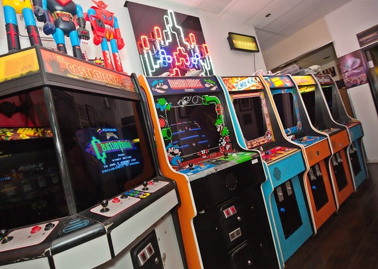 movie themed arcade machine