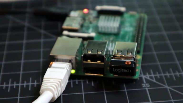 Raspberry Pi Projects - The Geek Pub